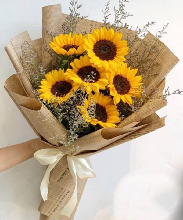 9 loại hoa có màu vàng ngày tết và ý nghĩa 32 Shop Hoa Tươi Sunny là địa chỉ mua hoa màu vàng uy tín