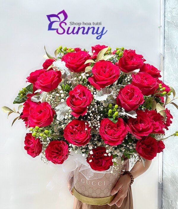 Giỏ Hồng Sắc Đỏ Thắm - M330