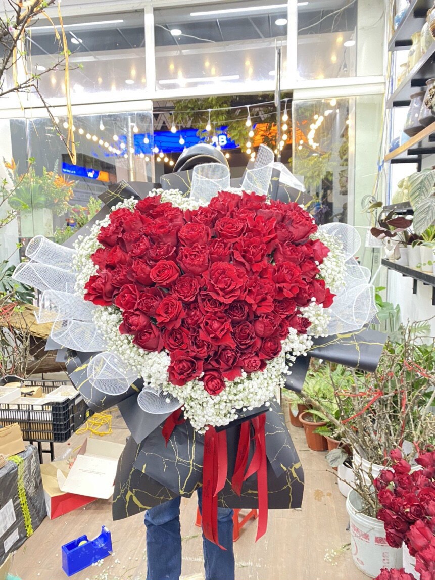 Bó hoa hồng tặng tình yêu