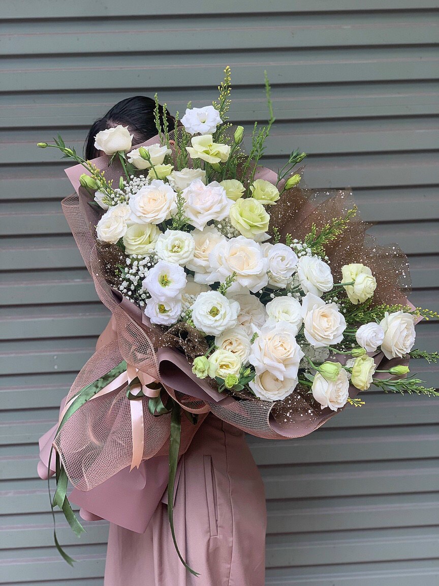 Bó hoa hồng trắng đẹp