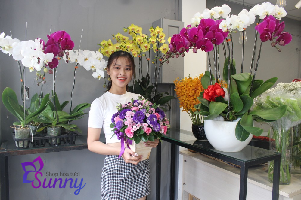 Shop hoa lan hồ điệp Sài Gòn giá rẻ đẹp nhất 41 Hoa Tươi Sunny là shop hoa lan hồ điệp HCM uy tín, chuyên nghiệp