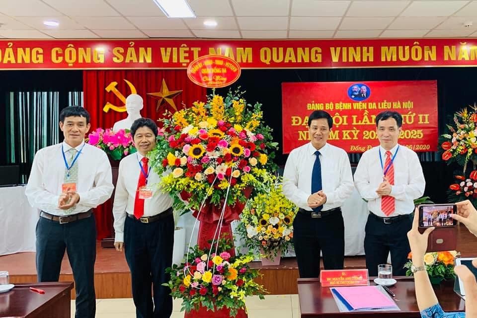 Chọn lẵng hoa chúc mừng đại hội ý nghĩa và trang trọng 35 hoa chúc mừng đại hội Đảng