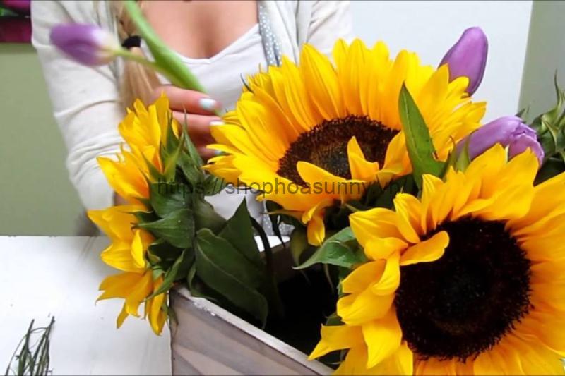 10 Cách Giữ Hoa Hướng Dương Tươi Lâu Và Đẹp Hơn 7 Loại bỏ lá thừa giúp hoa tươi lâu và giữ vẻ đẹp tự nhiên