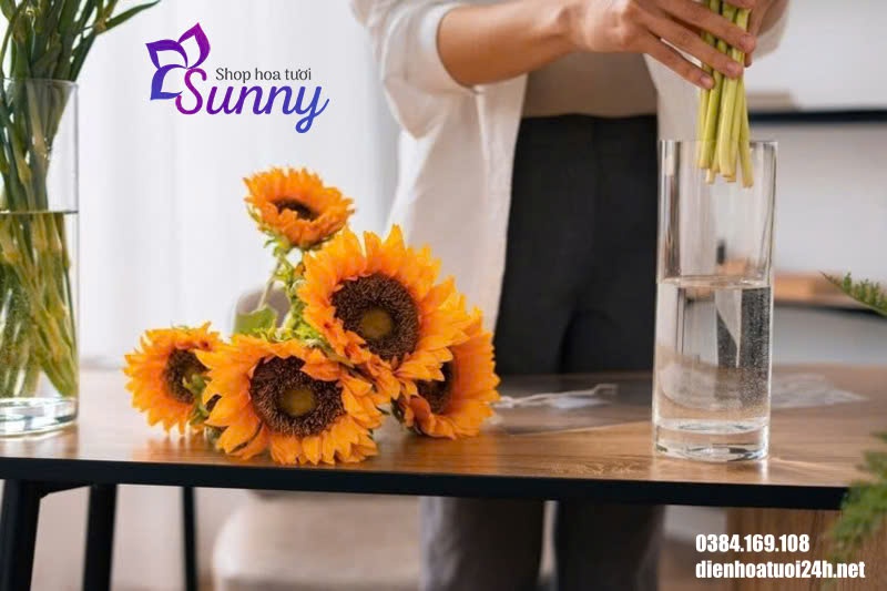 Cách giữ hoa hướng dương tươi lâu Cách giữ hoa hướng dương tươi lâu