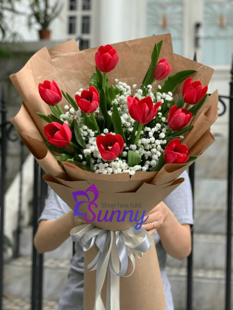 Cửa Hàng Hoa Quận 4 Giao Hoa Giá Rẻ, Free Ship Nội Thành 25 Bó hoa Tulip Ha Lan tặng sinh nhật