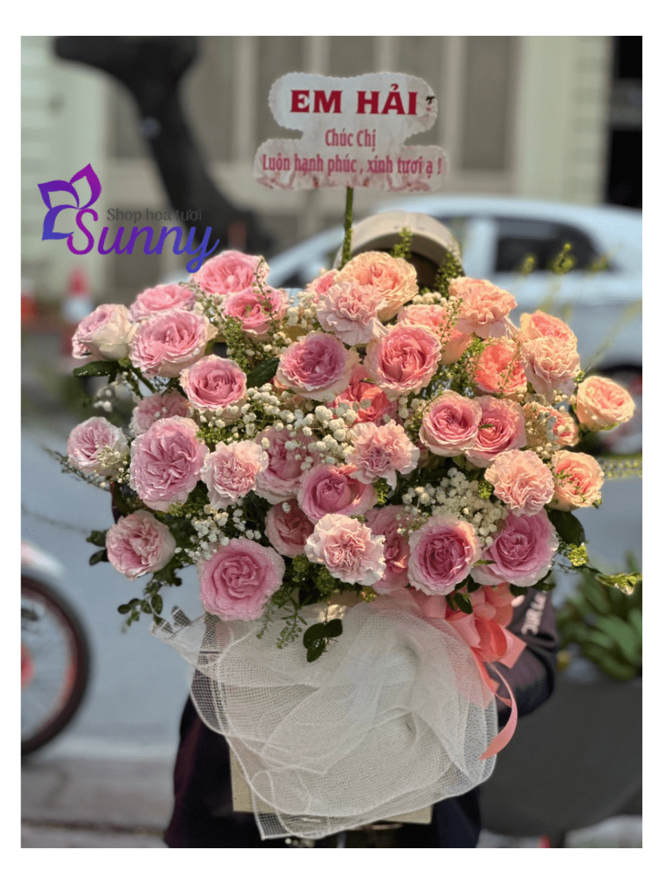 Cửa Hàng Hoa Quận 8 Giao Hàng Freeship Nhanh Chóng 14 Lãng hoa mừng chị yêu