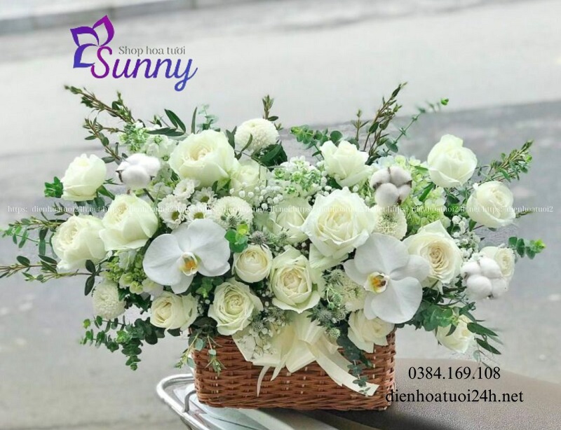 Giỏ hoa đám tang sang trọng tại Shop hoa tươi Sunny Giỏ hoa đám tang sang trọng tại Shop hoa tươi Sunny