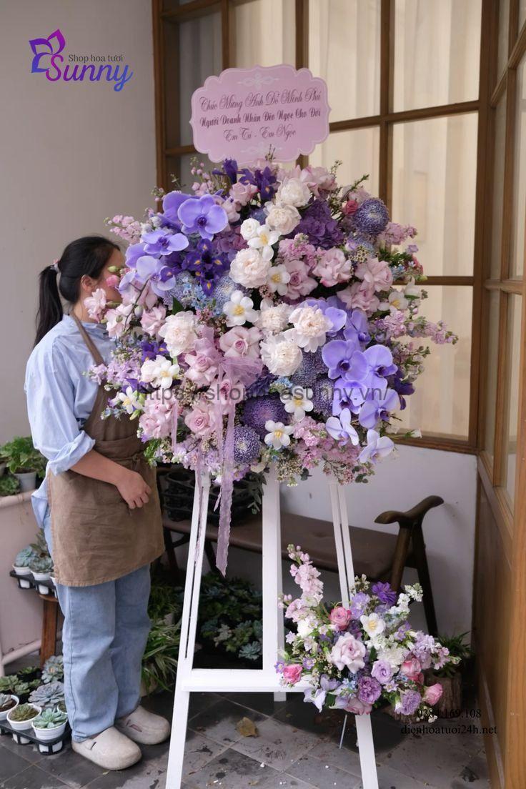 Mẫu hoa tông tím dịu dàng và lạ mắt cho lễ khai giảng