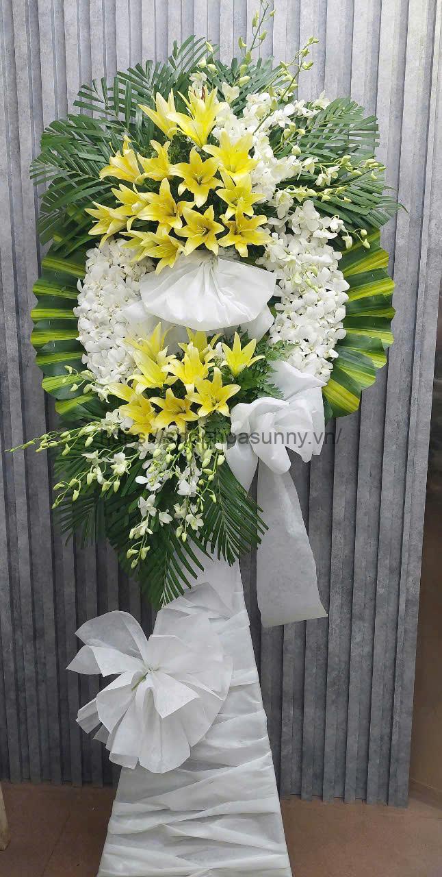 vòng hoa tang Vòng hoa viếng đám tang từ hoa hồng trắng