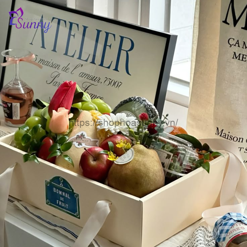 Top 15 Món Quà Tặng Bác Sĩ Ý Nghĩa Và Thiết Thực 21 Mẫu hộp trái cây kết gợp cắm hoa tặng bác sĩ